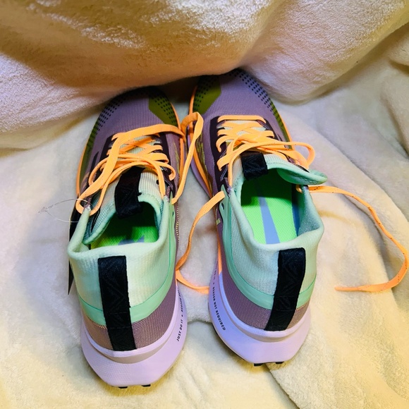 Nike Women's Pegasus Trail 4 GORE-TEX V2 Waterproof Running Shoes - Picture 15 of 15